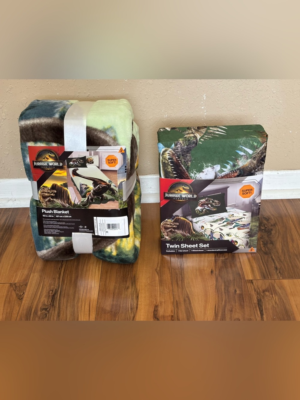 Jurassic World Rebirth Dinosaur Green Brown Cream Blanket Twin Sheet Set